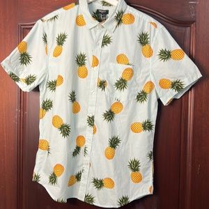 Beautiful pineapple shirt